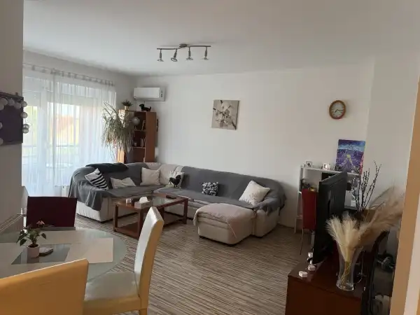 Eladó újszerű téglalakás, Budapest, XIV. kerület 2 szoba 57 m² 89.99 M Ft