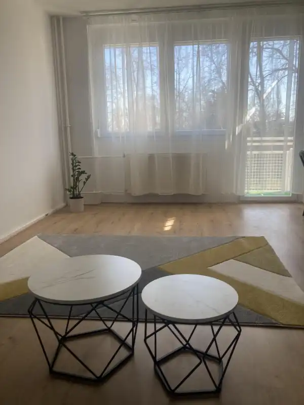 Kiadó panellakás, Budapest, XVI. kerület 3 szoba 71 m² 270 E Ft/hó