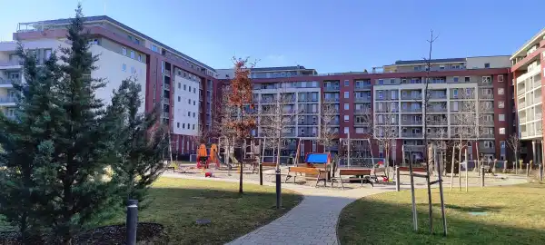 Kiadó téglalakás, Budapest, X. kerület 4 szoba 78 m² 360 E Ft/hó